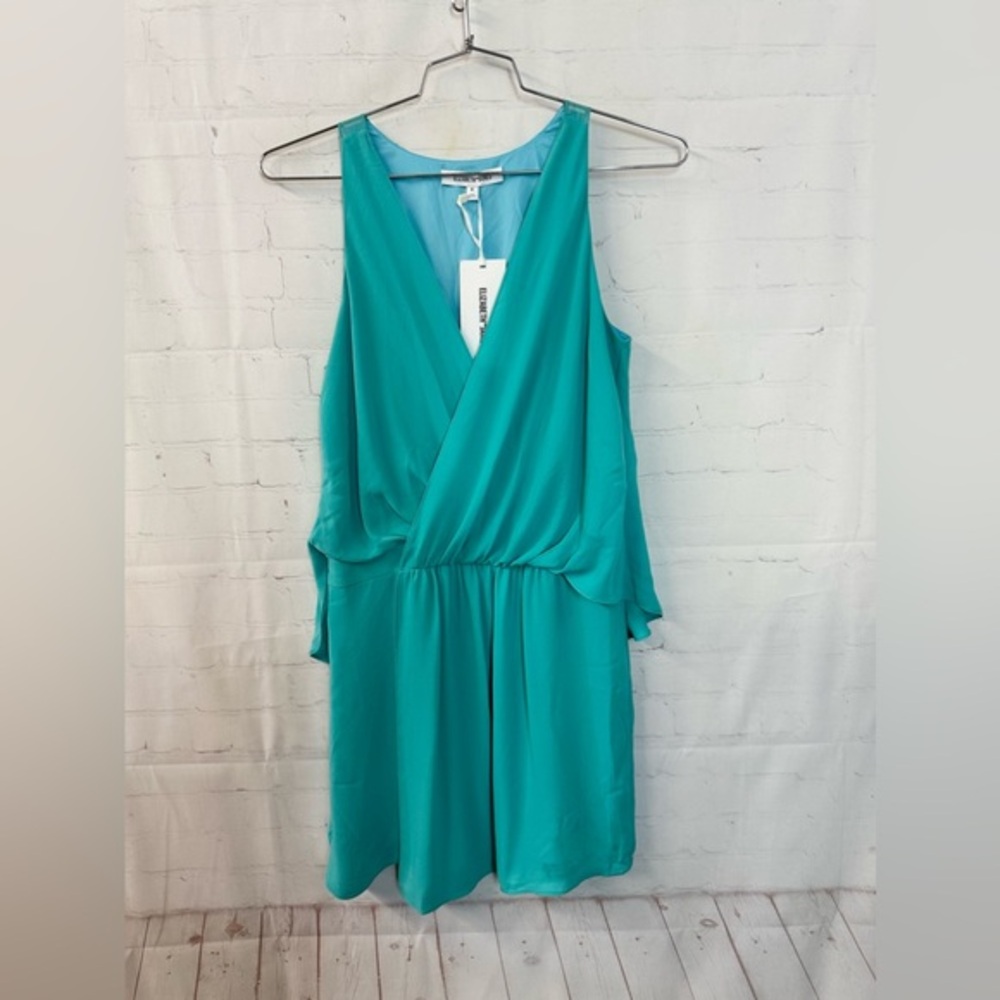 ELIZABETH & JAMES TIANA DRESS Size 4 NWT